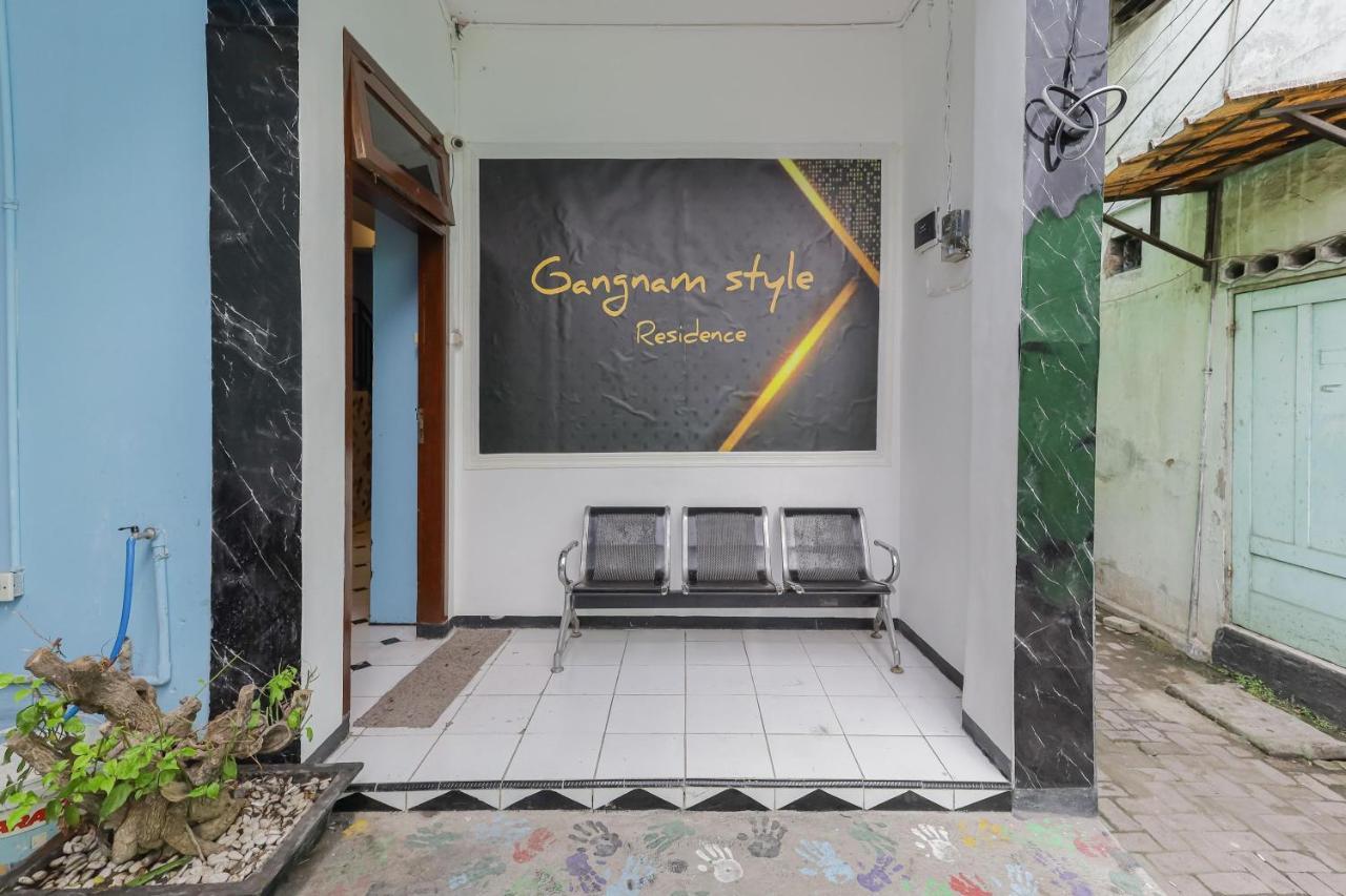 Reddoorz Near Mayapada Hospital Surabaya Exterior foto